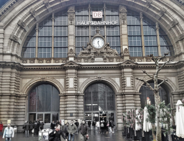 Citylikeyou Maxie Eisen Frankfurt By Nada And Vanessa Lottermann And Fuentes